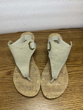 White Mountain Women's Gold Tan Thong Cork Wedge Elastic Straps Sandals Size 8M